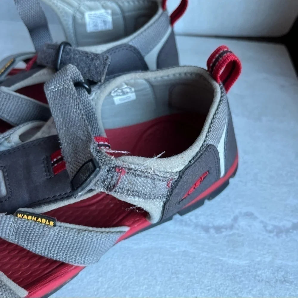Keen preowned size